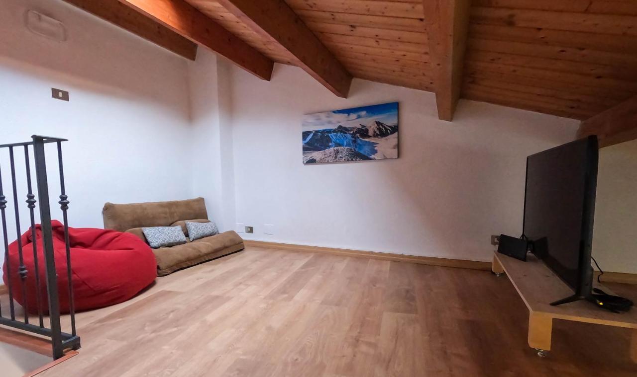 Bed and Breakfast San Domenico House - Centro Storico LʼAquila Exterior foto